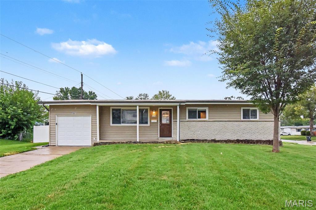 2250 Rivoli Place Property Photo 1