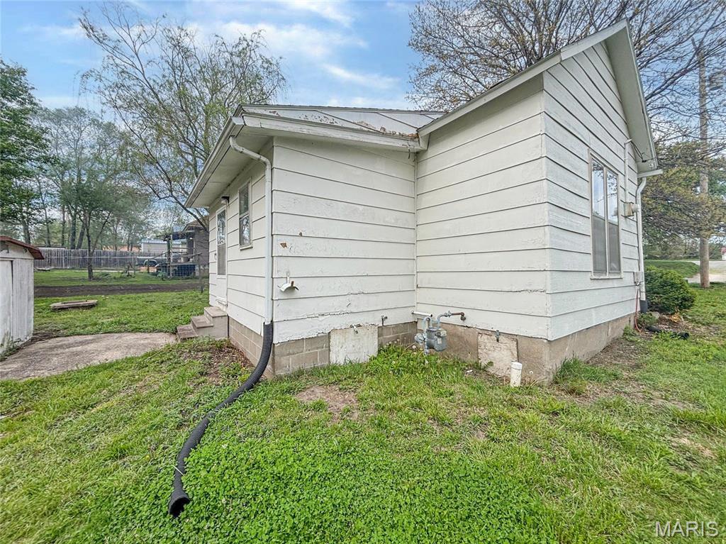 1213 N Elson Street Property Photo 6