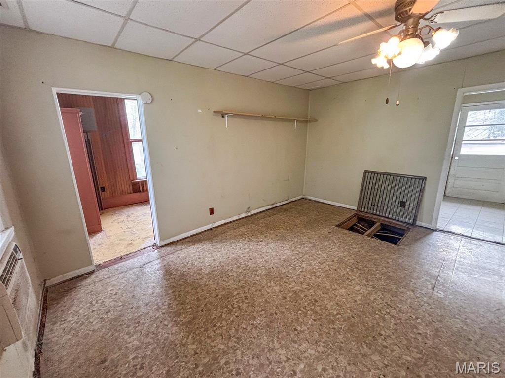 1213 N Elson Street Property Photo 7