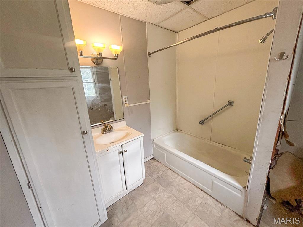 1213 N Elson Street Property Photo 14