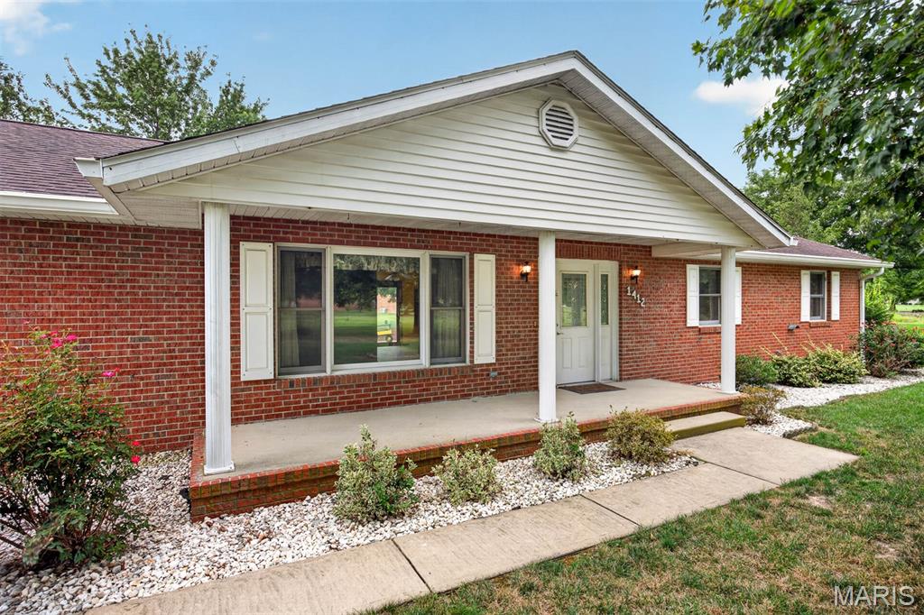 1412 Pinewood Lane Property Photo 4