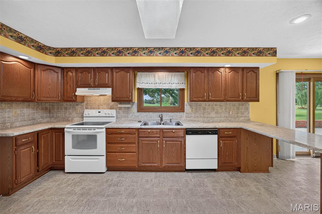 1412 Pinewood Lane Property Photo 16