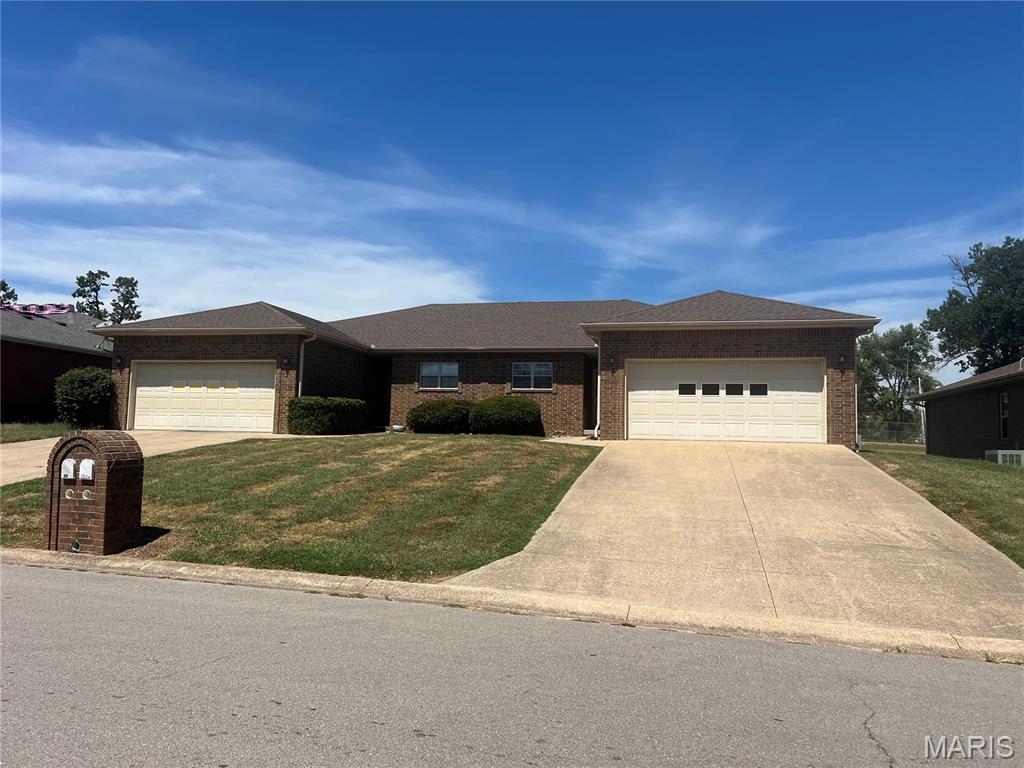 509-511 Zachery Property Photo 4