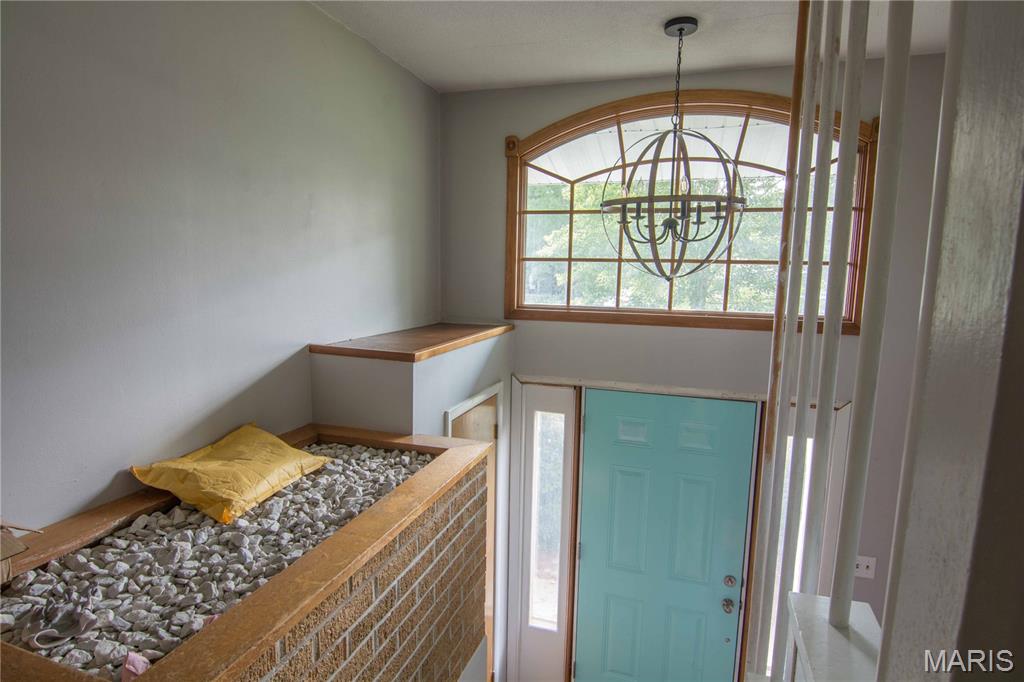 709 Pine View Street Property Photo 3
