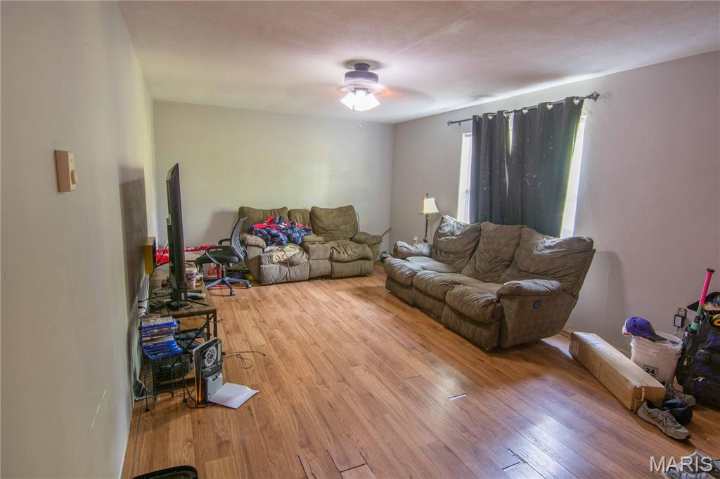 709 Pine View Street Property Photo 11