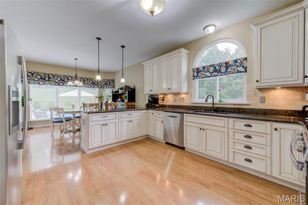 1305 Renaissance Place Property Photo 29