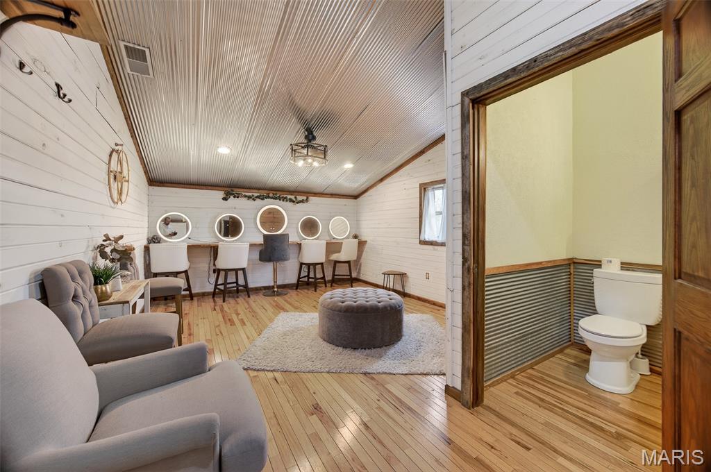 38 Rainbow Road Property Photo 61