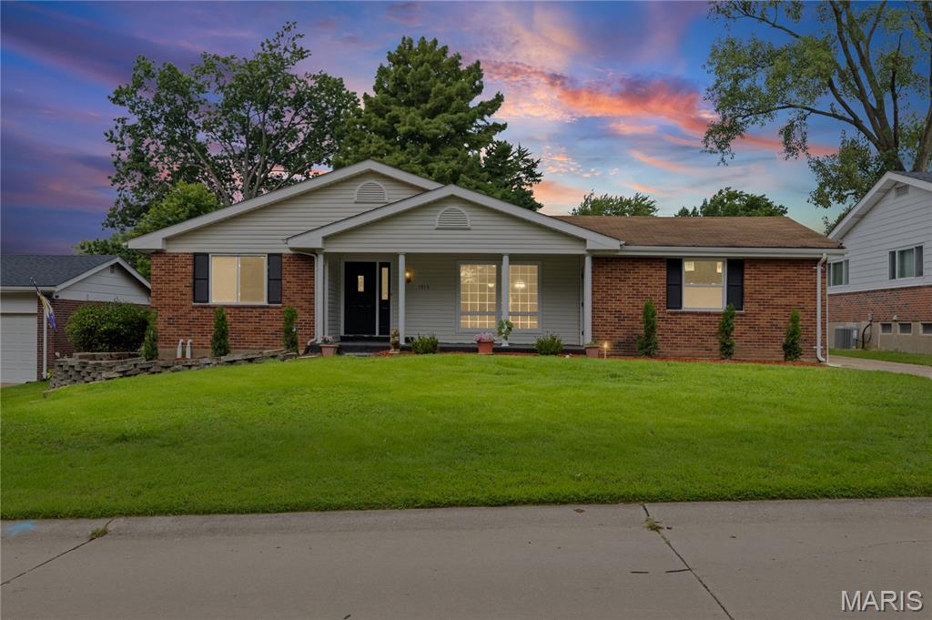 1515 Lisa Drive Property Photo 1