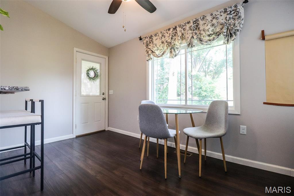 12 Pyrenees Drive Property Photo 10