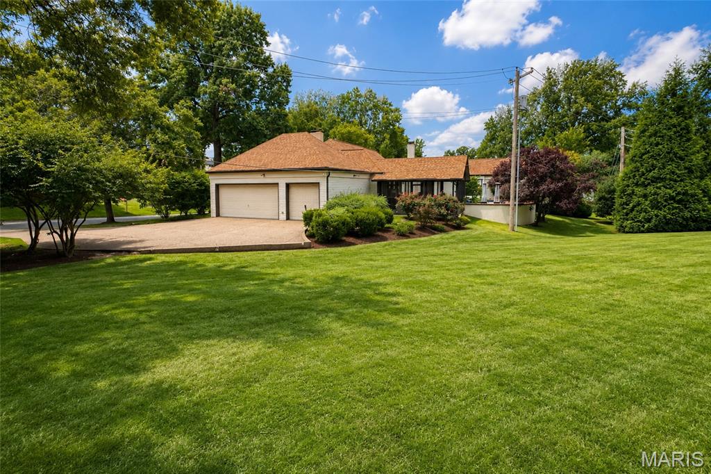 8211 Gannon Avenue Property Photo 3