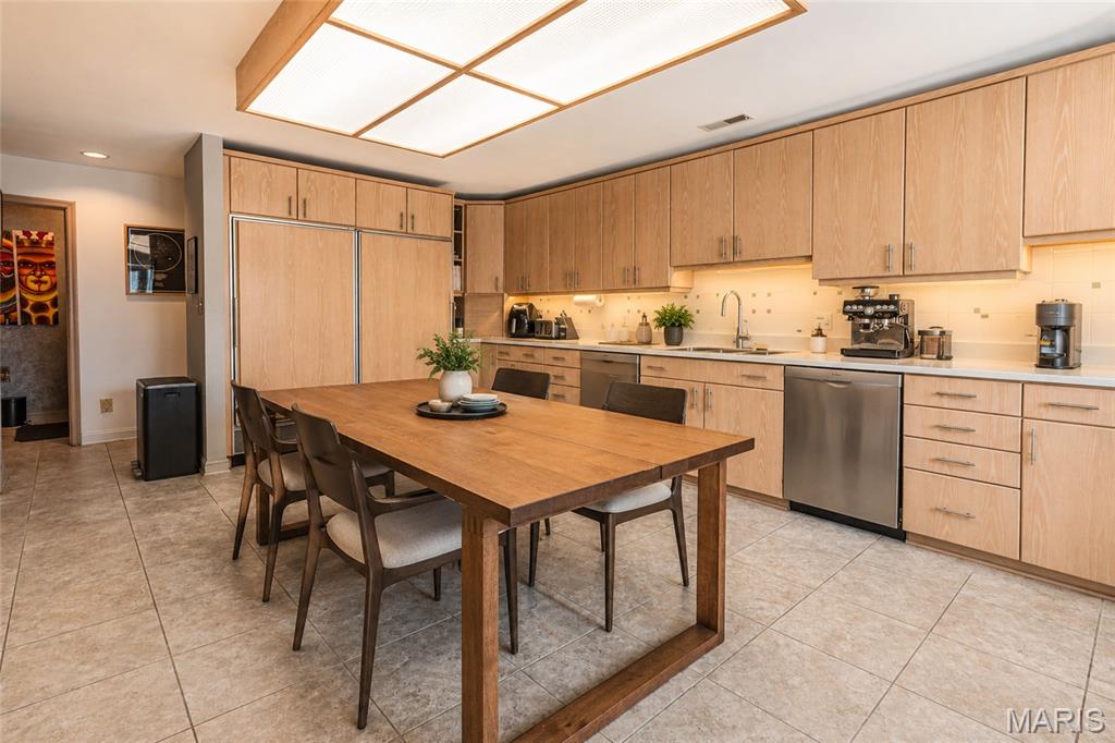 8211 Gannon Avenue Property Photo 13