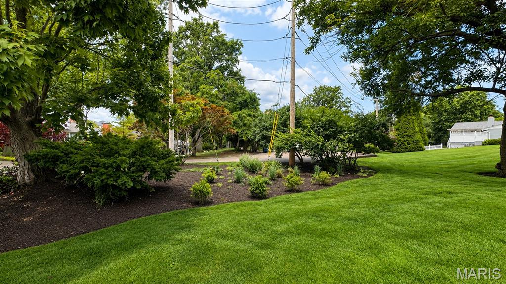 8211 Gannon Avenue Property Photo 37
