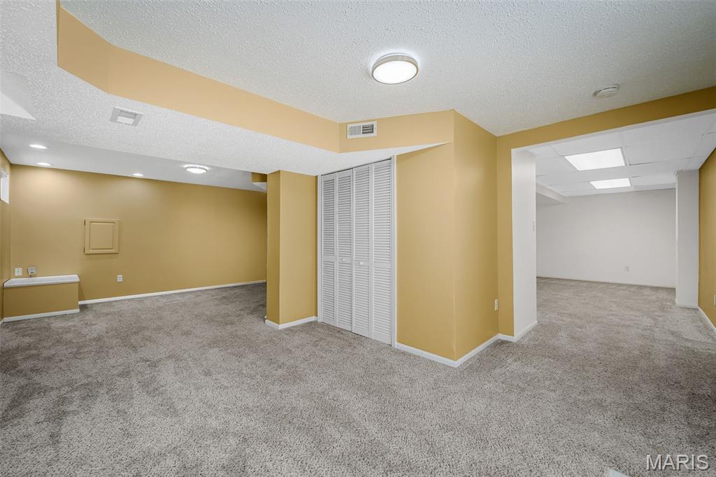 120 Bromley Court Property Photo 5