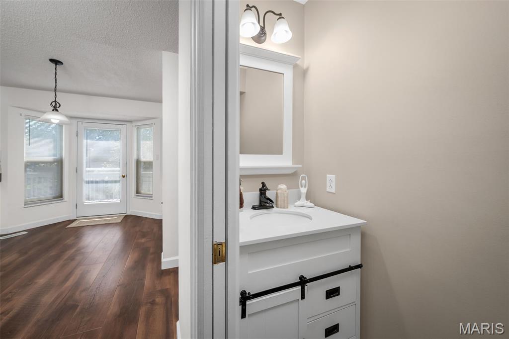 120 Bromley Court Property Photo 14