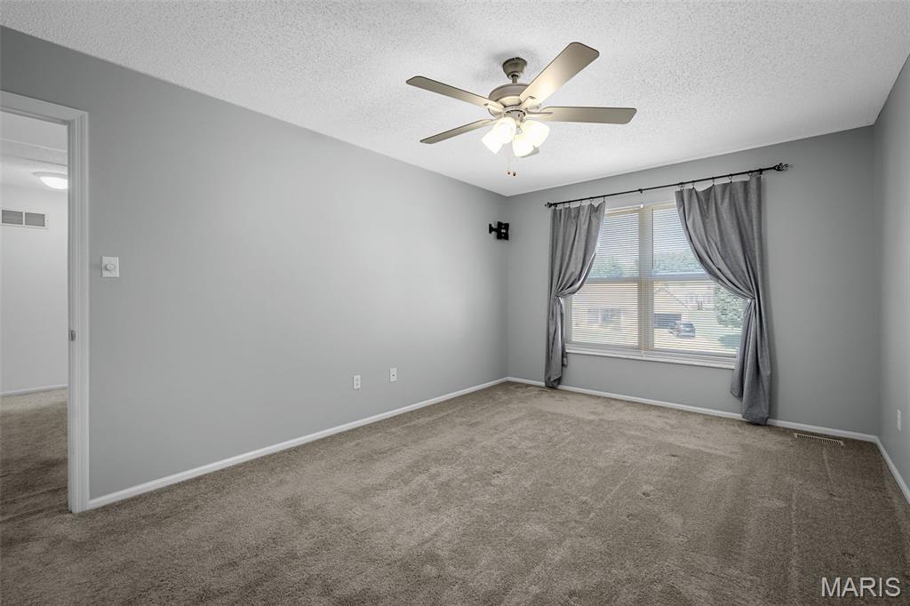 120 Bromley Court Property Photo 16
