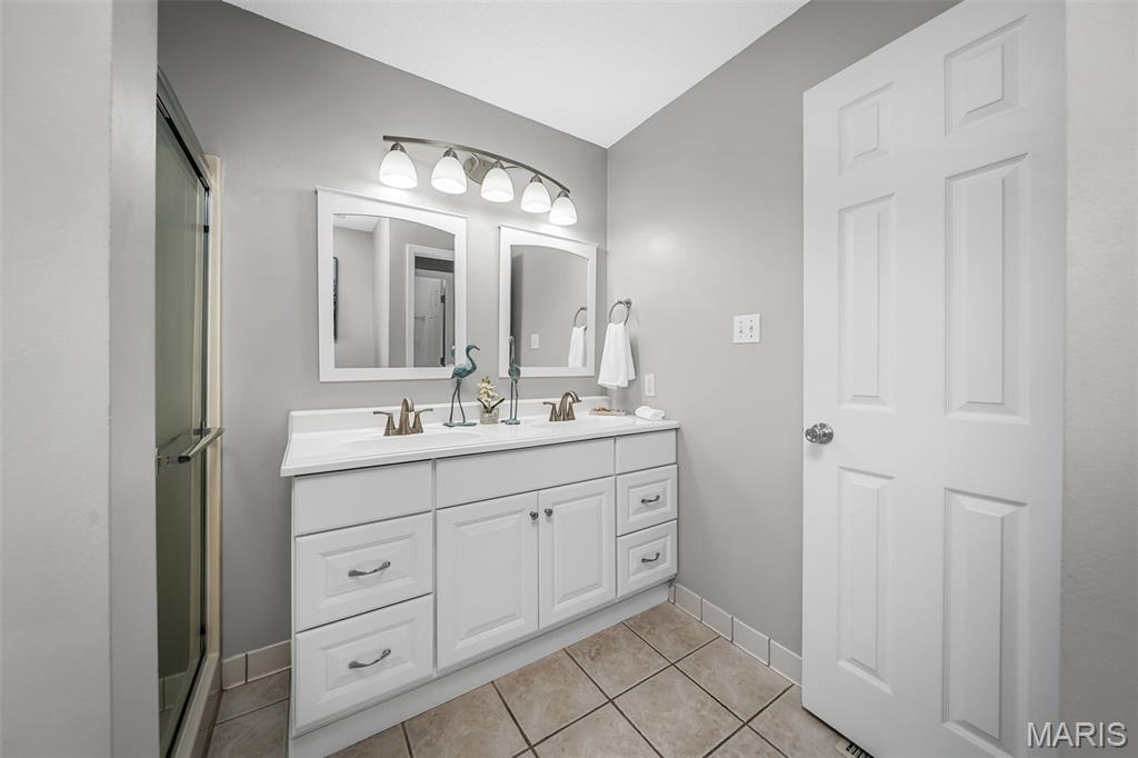 120 Bromley Court Property Photo 20