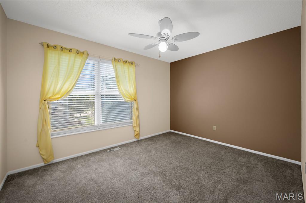 120 Bromley Court Property Photo 23