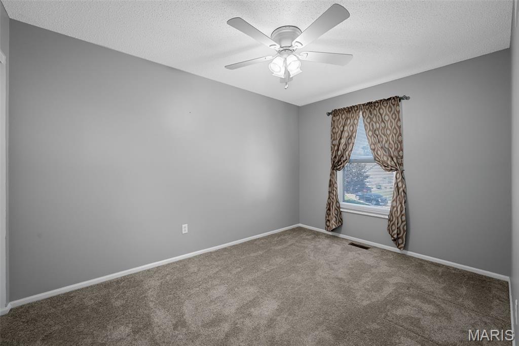 120 Bromley Court Property Photo 26