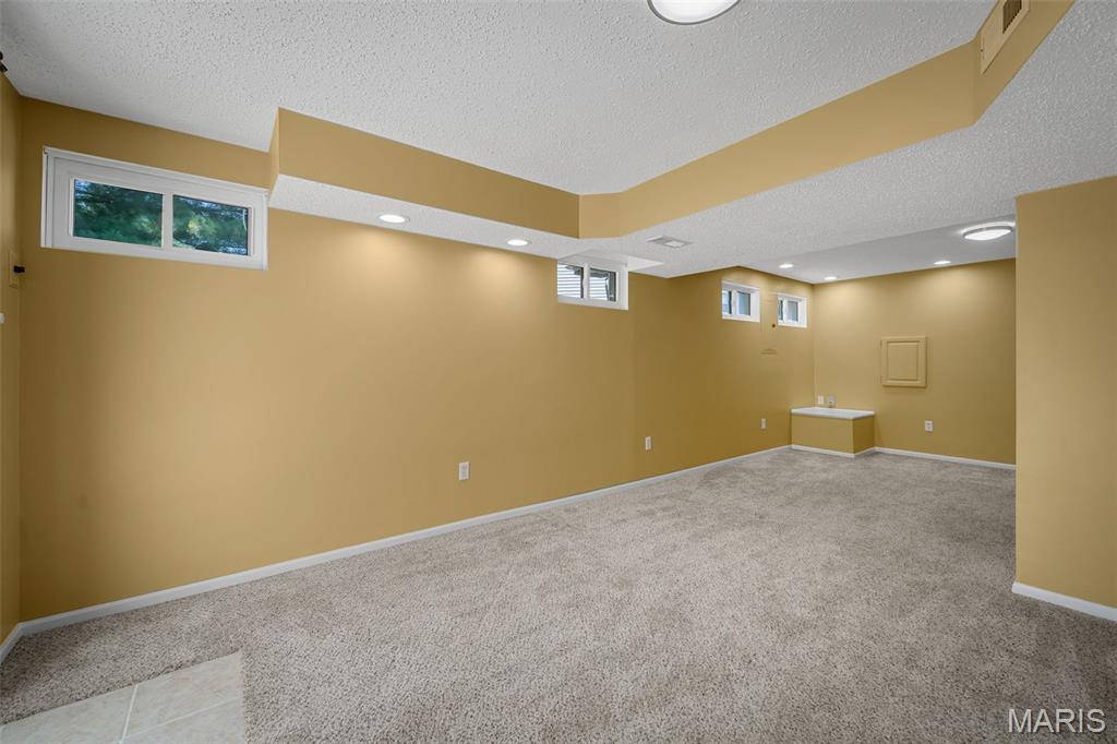 120 Bromley Court Property Photo 29