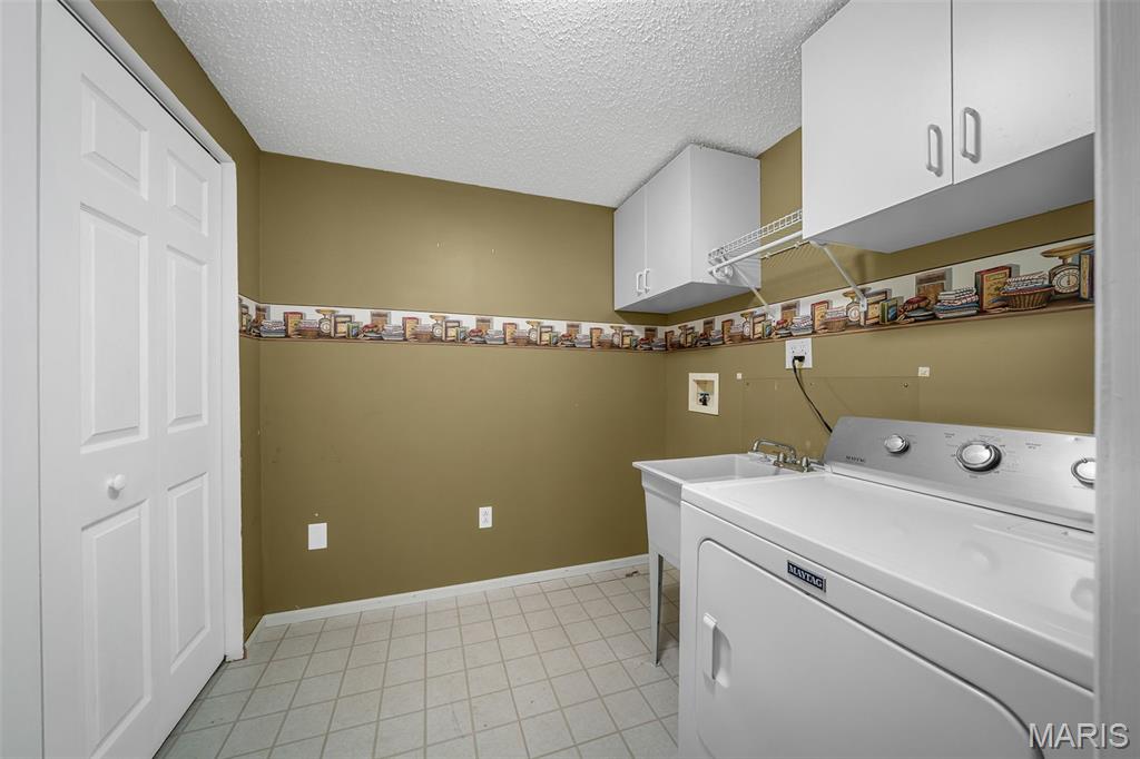 120 Bromley Court Property Photo 34