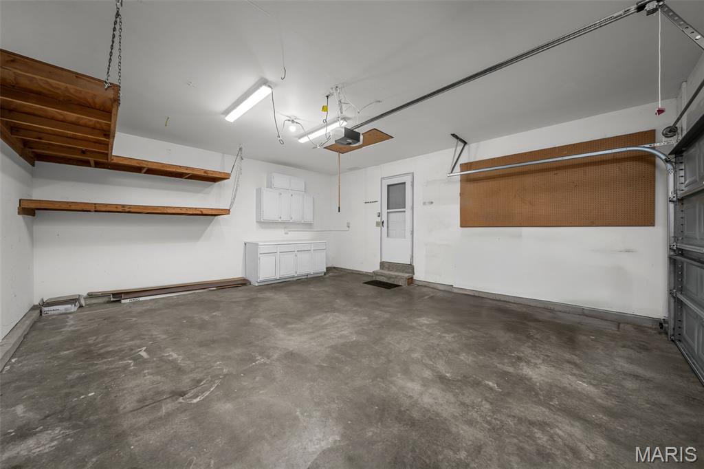 120 Bromley Court Property Photo 35