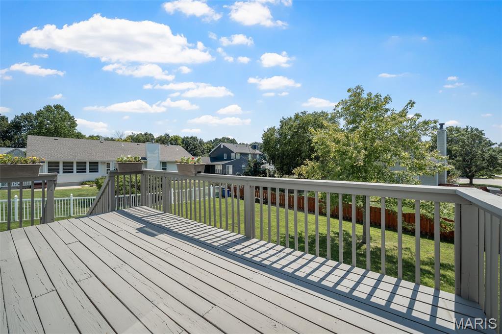 120 Bromley Court Property Photo 36