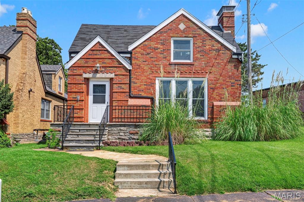 6013 Devonshire Avenue Property Photo 1