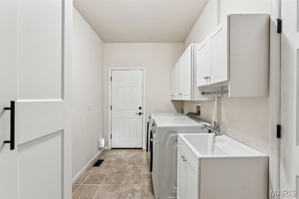 4084 Bassen Drive Property Photo 33