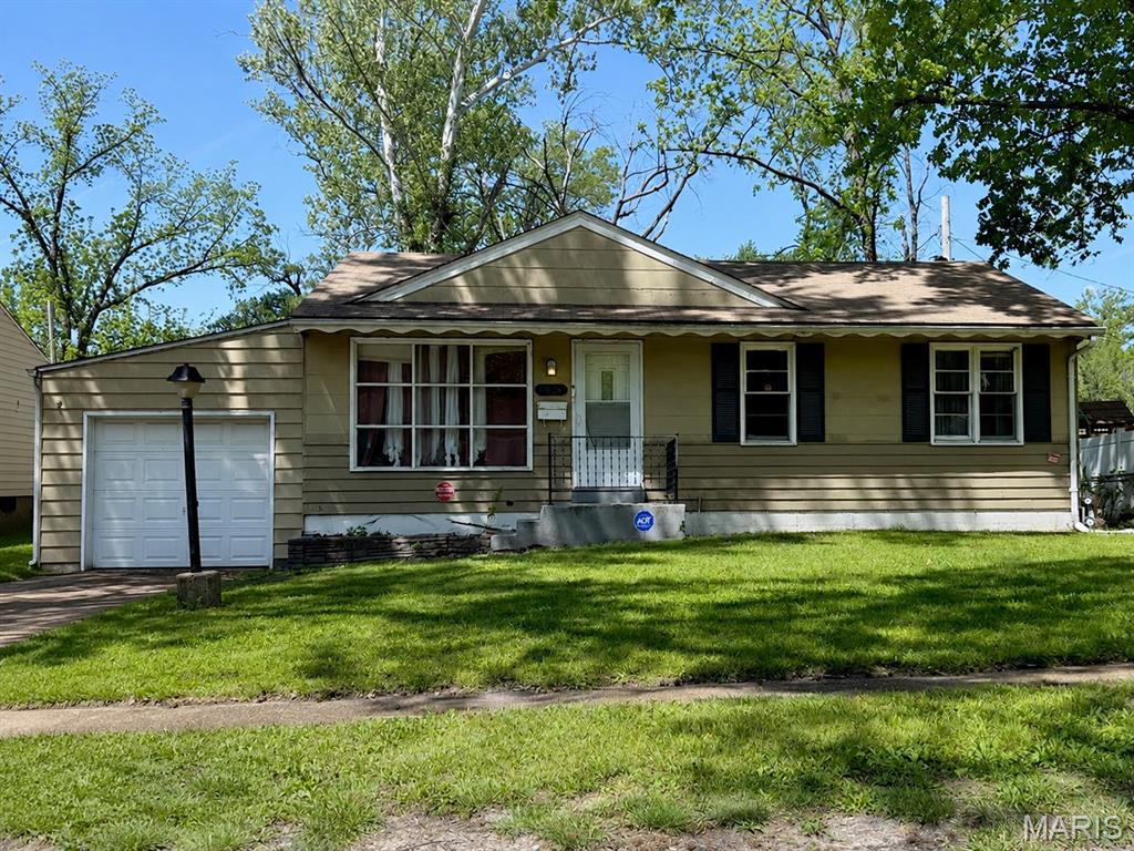 6857 Frostview Lane Property Photo 1