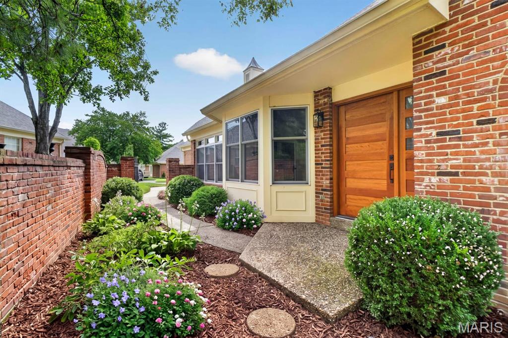 2217 Croydon Walk