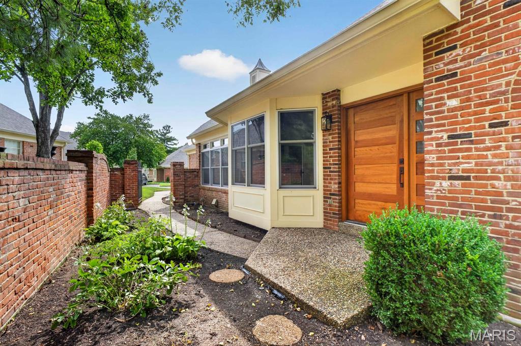 2217 Croydon Walk Property Photo 2