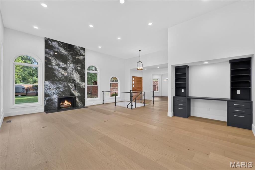2217 Croydon Walk Property Photo 7
