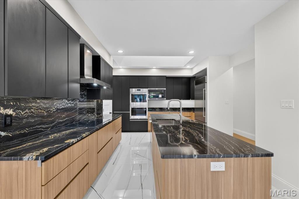 2217 Croydon Walk Property Photo 11