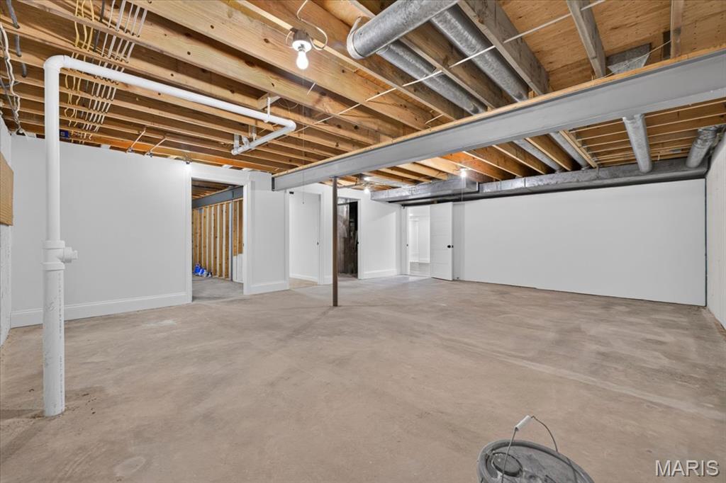 2217 Croydon Walk Property Photo 24