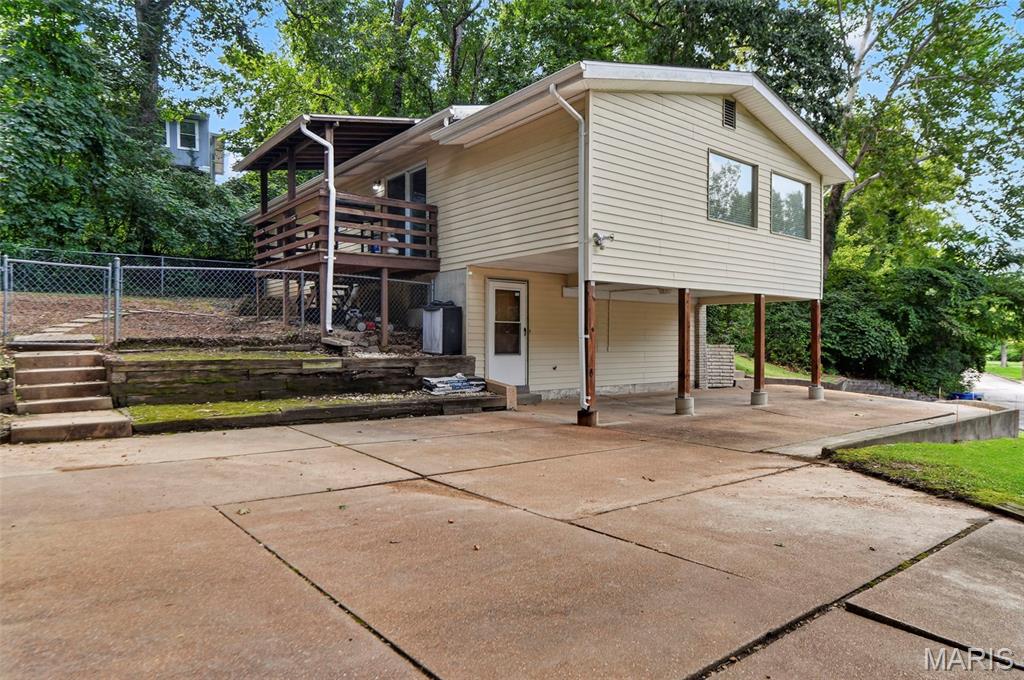 204 Appletree Court Property Photo 4
