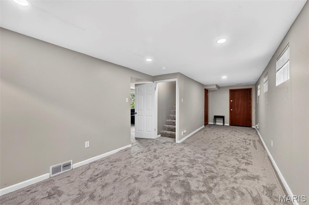 204 Appletree Court Property Photo 27