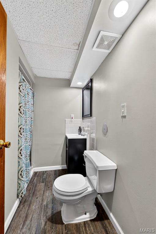 204 Appletree Court Property Photo 32