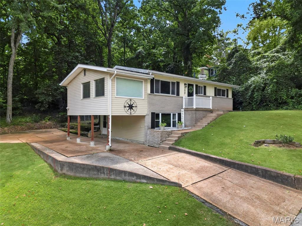 204 Appletree Court Property Photo 35