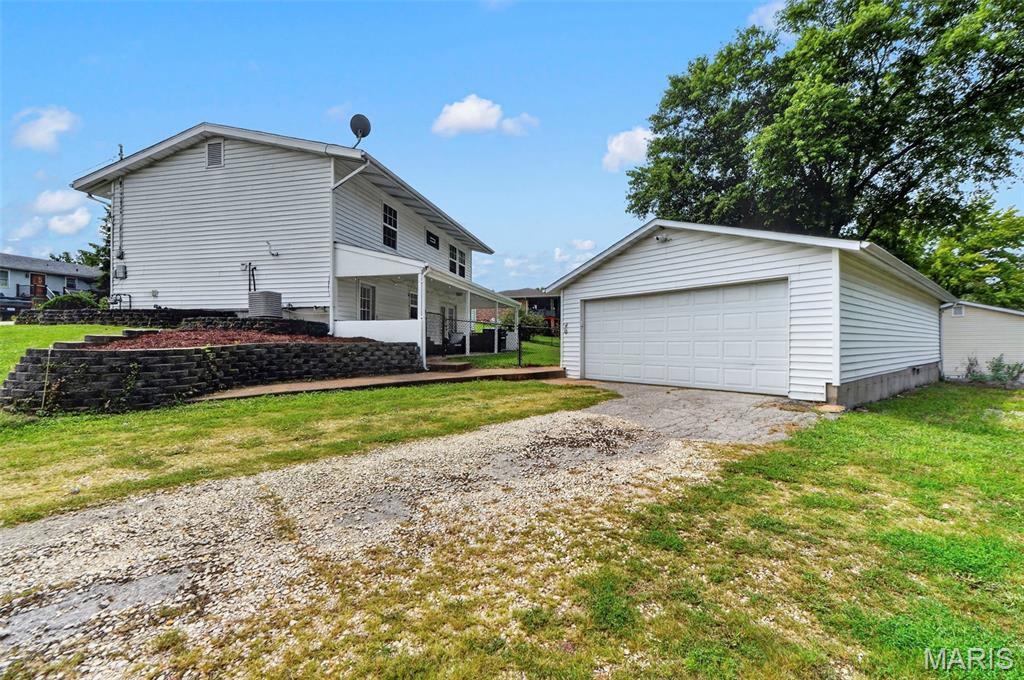 1511 Westvale Drive Property Photo 4