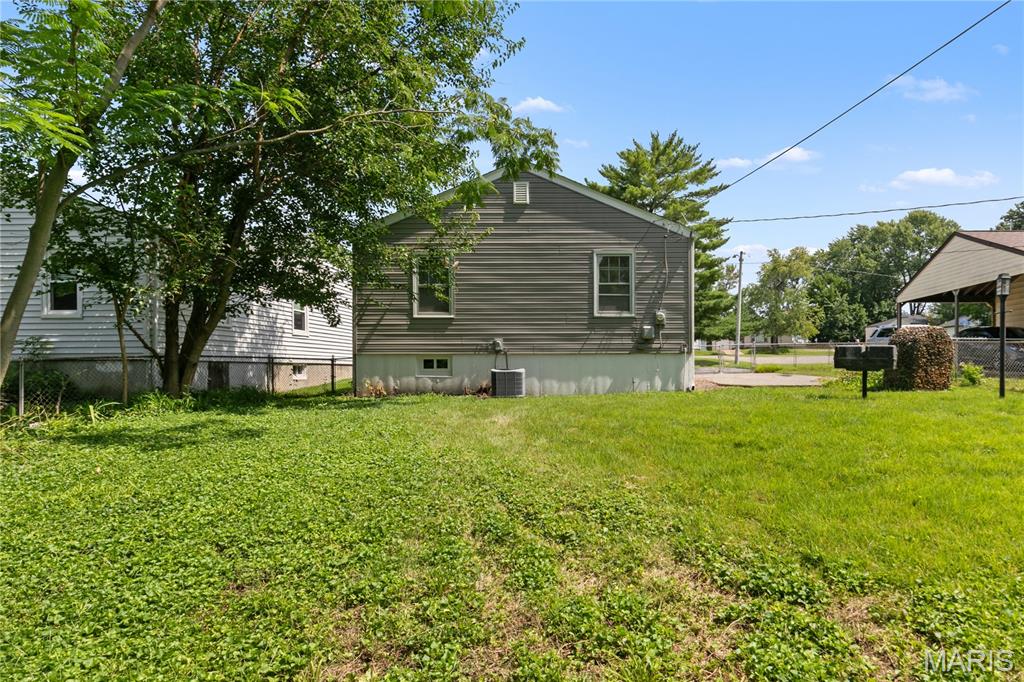 3241 Lynros Drive Property Photo 18