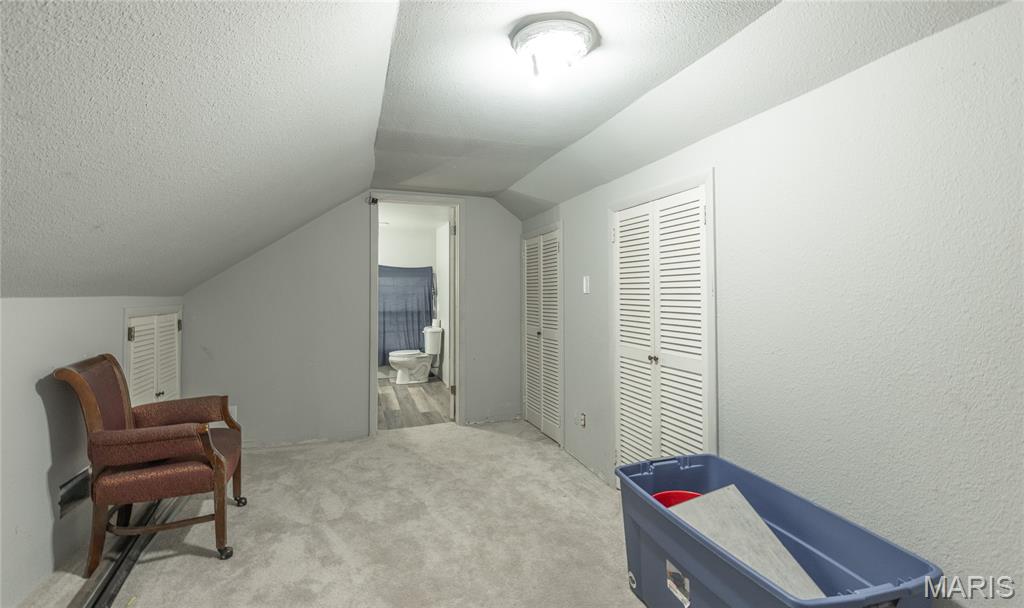 27 Irene Lane Property Photo 15
