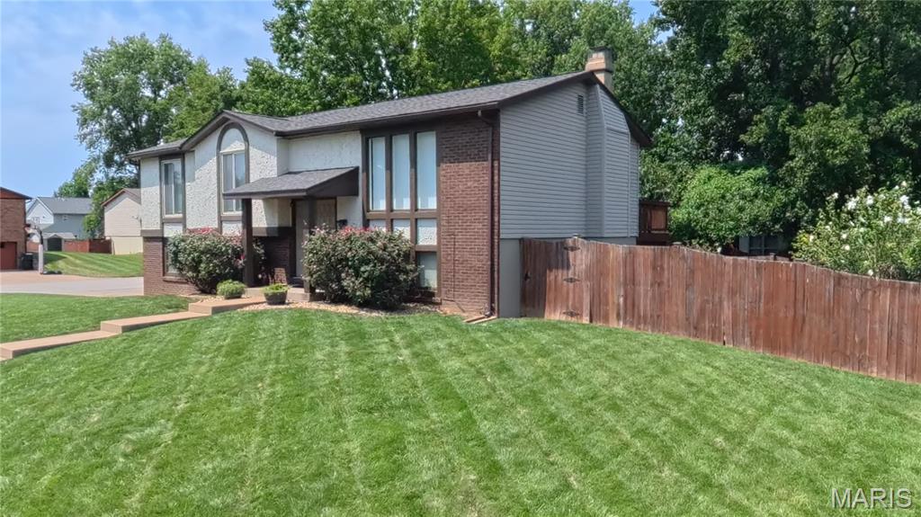 2111 Tampico Drive Property Photo 3