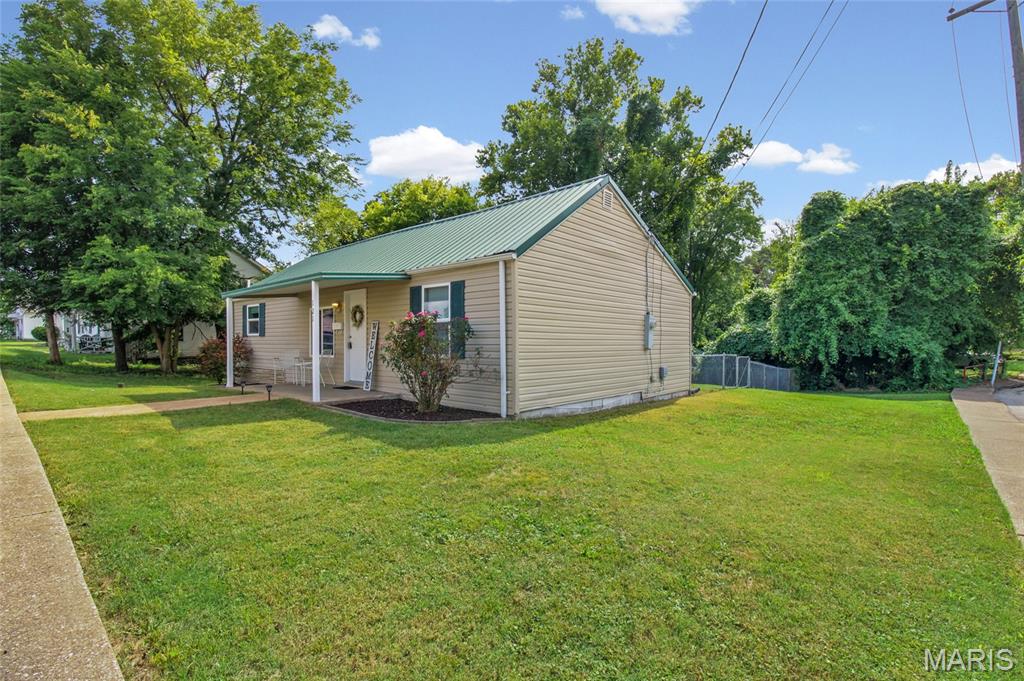 121 Chestnut Street Property Photo 4