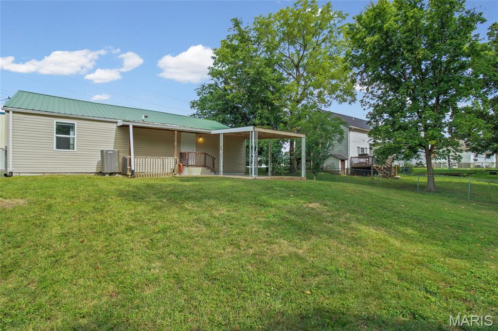 121 Chestnut Street Property Photo 27
