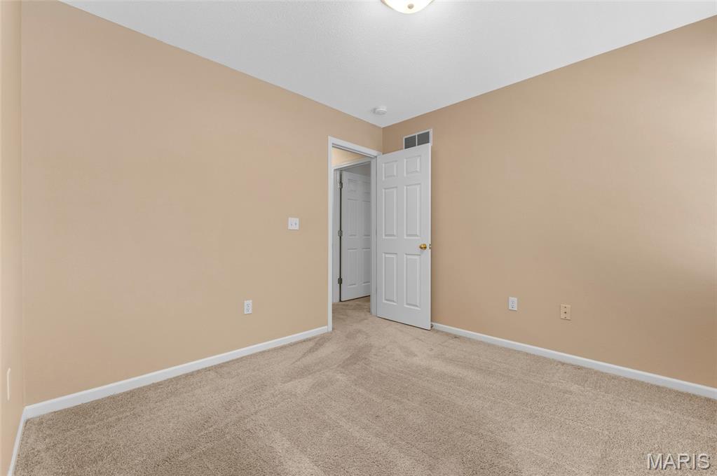 14 Grandbrook Boulevard Property Photo 35
