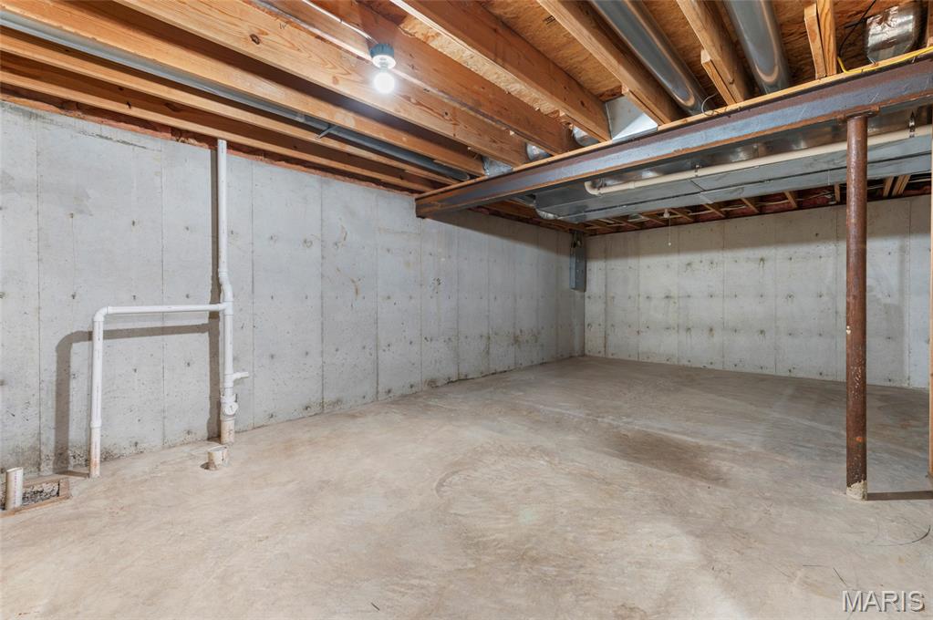 14 Grandbrook Boulevard Property Photo 40