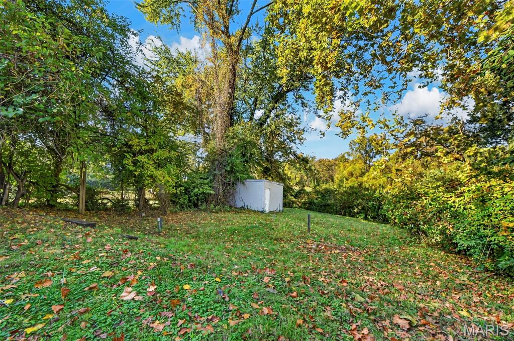 729 Beardsley Court Property Photo 19