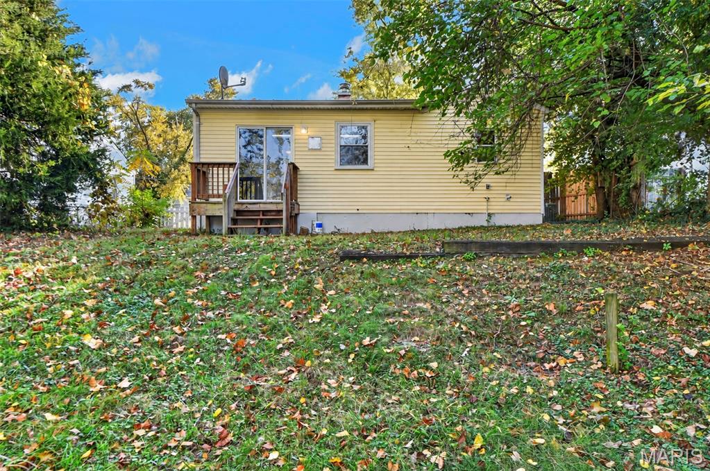 729 Beardsley Court Property Photo 23