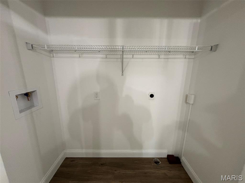 754 Carman Woods Drive Property Photo 19