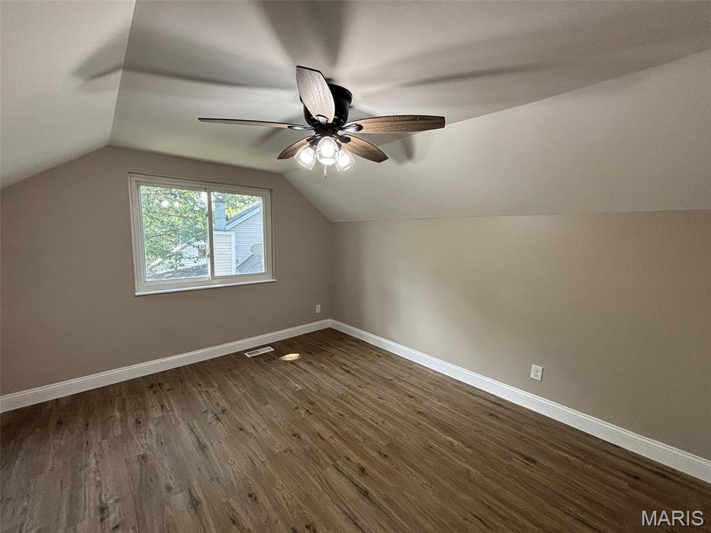 754 Carman Woods Drive Property Photo 28